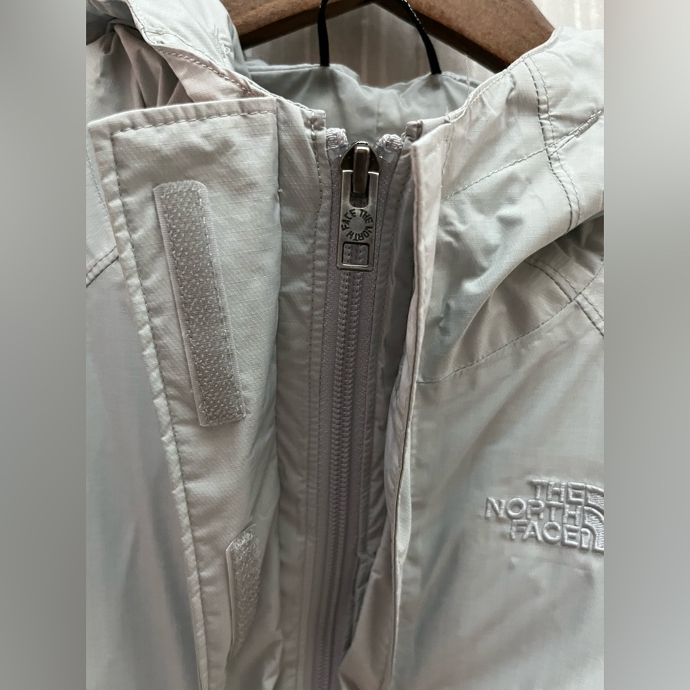The North Face Women's HyVent Silver Long Rain Jacket Hooded Parka - Picture 7 of 12